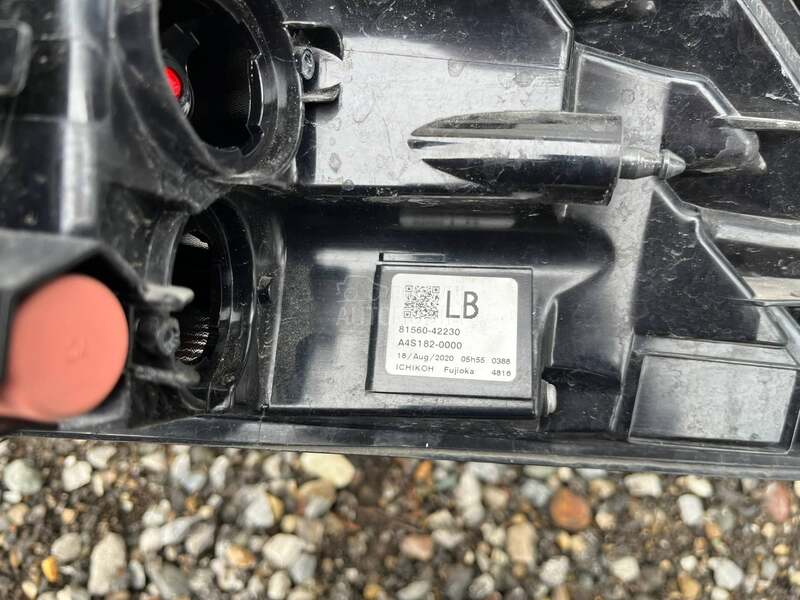 Zadnja Leva Stop Lampa V