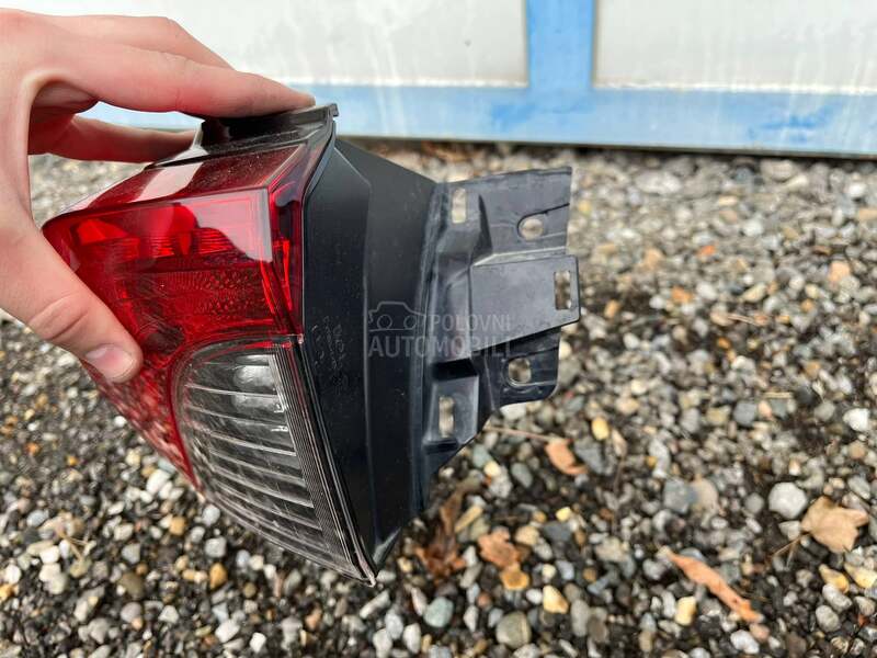 Zadnja Leva Stop Lampa V