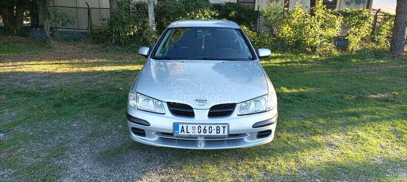 Nissan Almera 