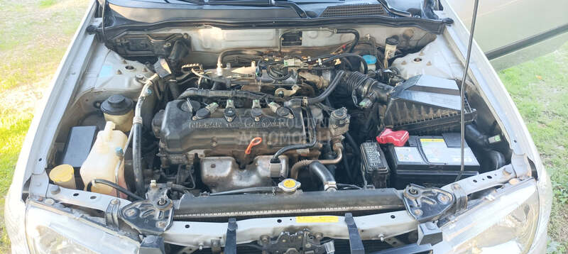Nissan Almera 