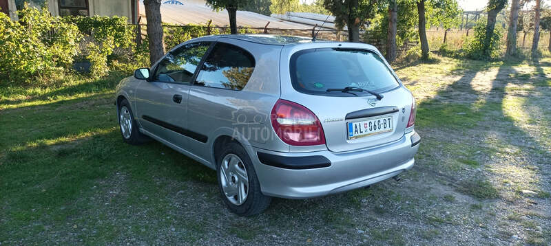 Nissan Almera 