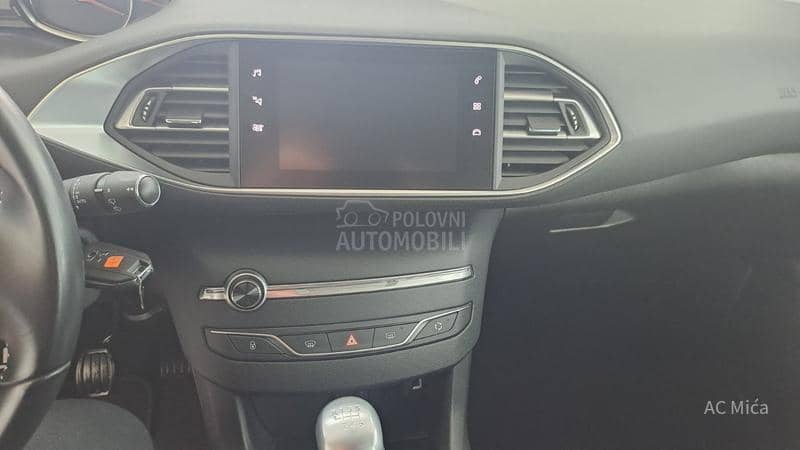 Peugeot 308 1.2NAV ALU LED 84000