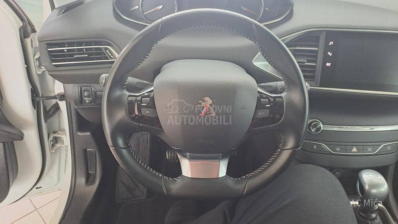 Peugeot 308 1.2NAV ALU LED 84000