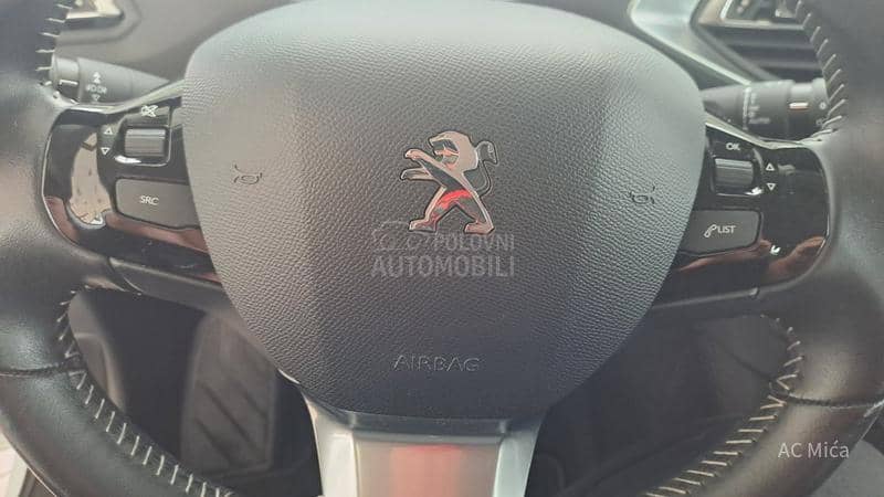 Peugeot 308 1.2NAV ALU LED 84000