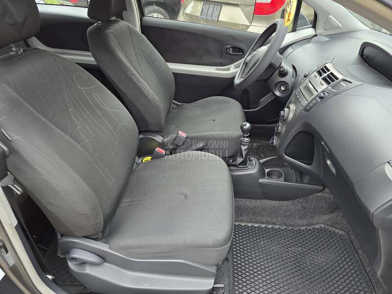 Toyota Yaris 1.3 vvt-i