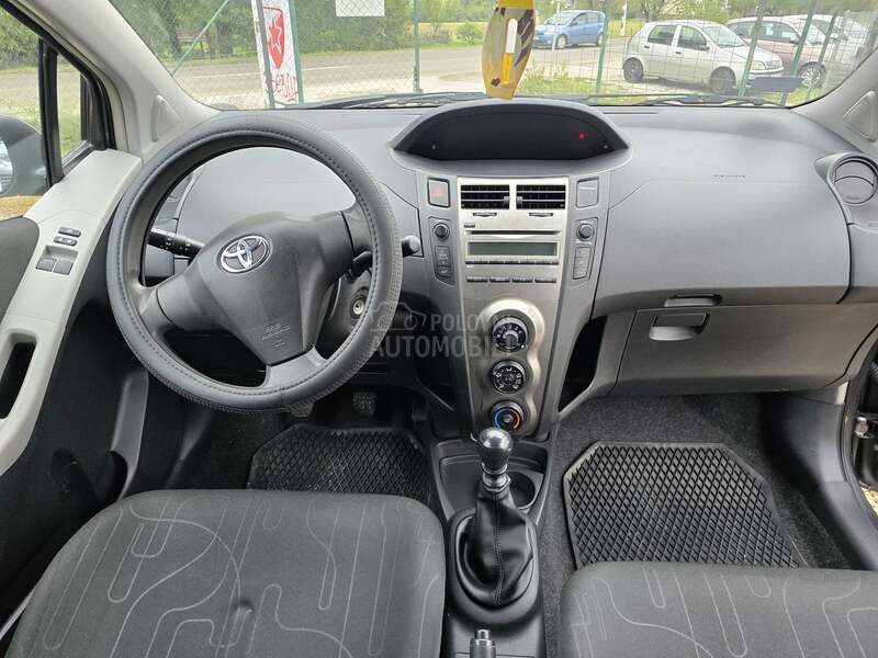 Toyota Yaris 1.3 vvt-i