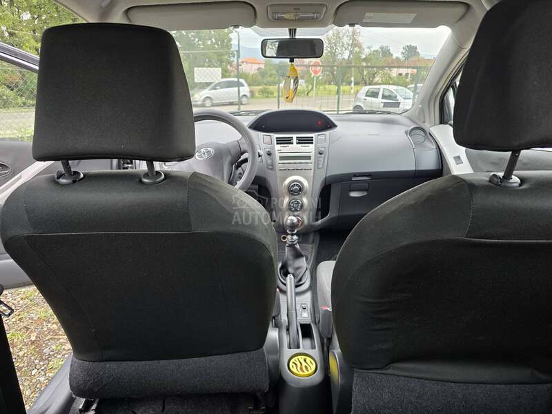 Toyota Yaris 1.3 vvt-i