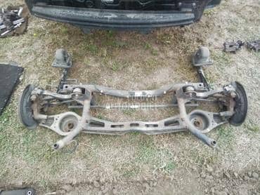 Zadnji trap za Volkswagen Golf 5