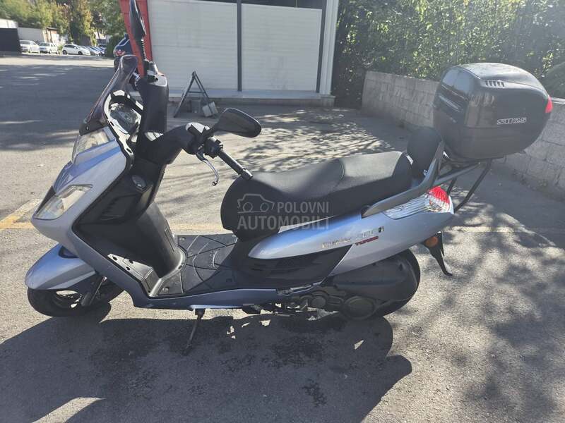 Kymco Dink 200i