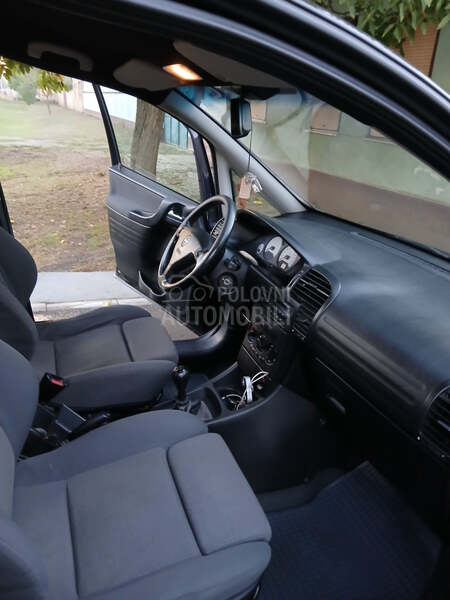Opel Zafira 2.0