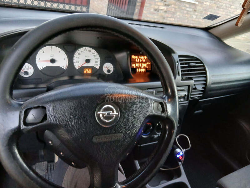 Opel Zafira 2.0