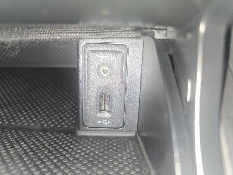 Volkswagen Golf 7 1.6 tdi highline