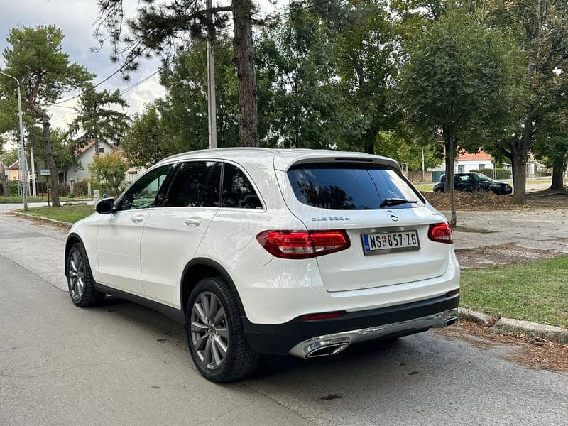 Mercedes Benz GLC 220 4-Matic
