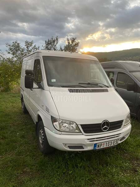 Mercedes Benz Sprinter 