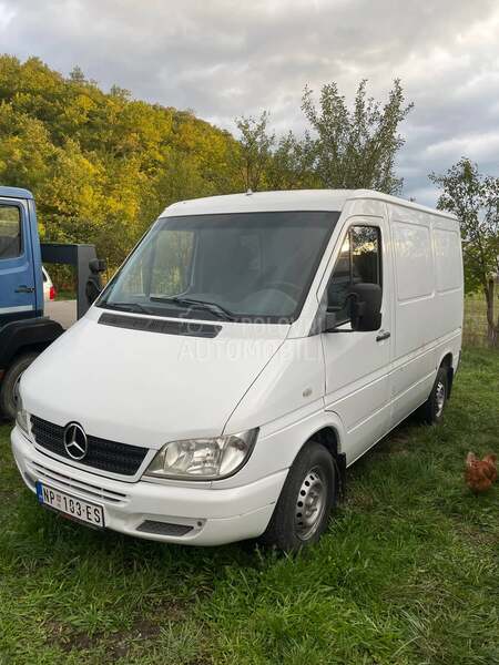 Mercedes Benz Sprinter 