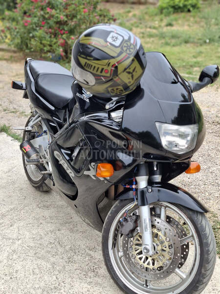 Honda cbr 600 f
