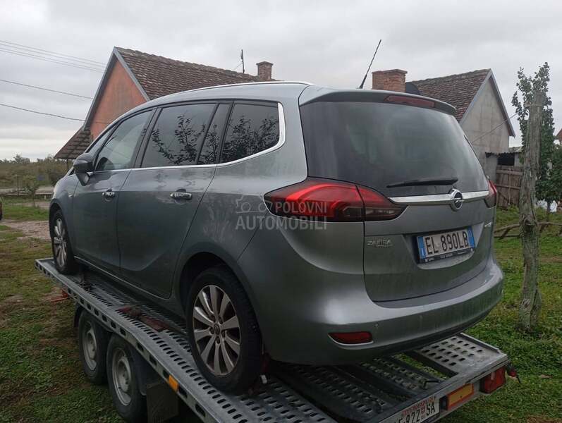 Opel Zafira 1.6T Metan 2015. god. -  kompletan auto u delovima