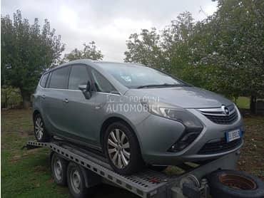 Opel Zafira 1.6T Metan 2015. god. -  kompletan auto u delovima