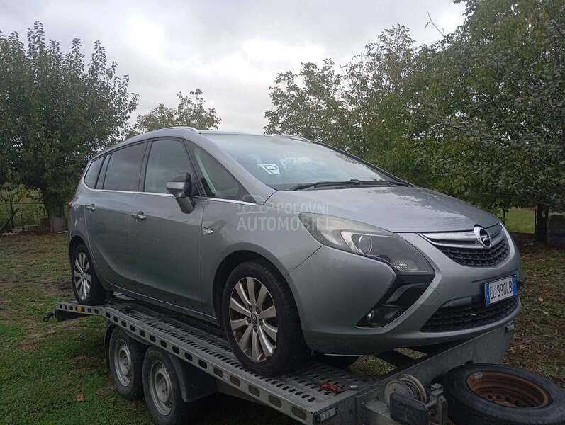 Opel Zafira 1.6T Metan 2015. god. -  kompletan auto u delovima