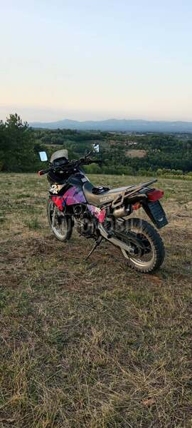 Suzuki DR650RSE