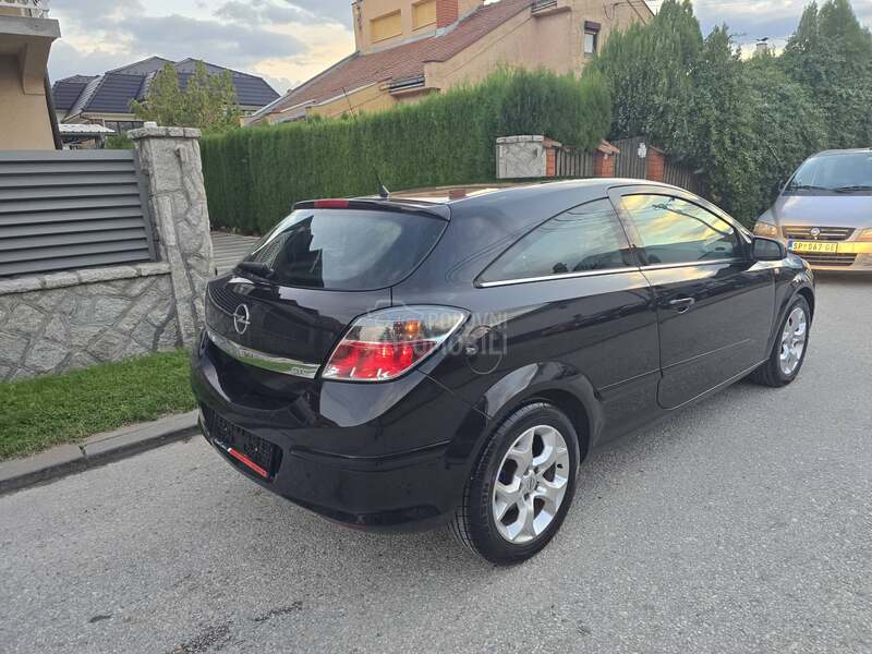 Opel Astra H GTC 1.6