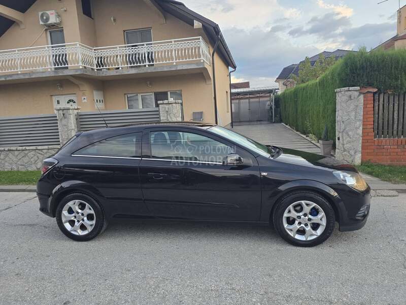 Opel Astra H GTC 1.6