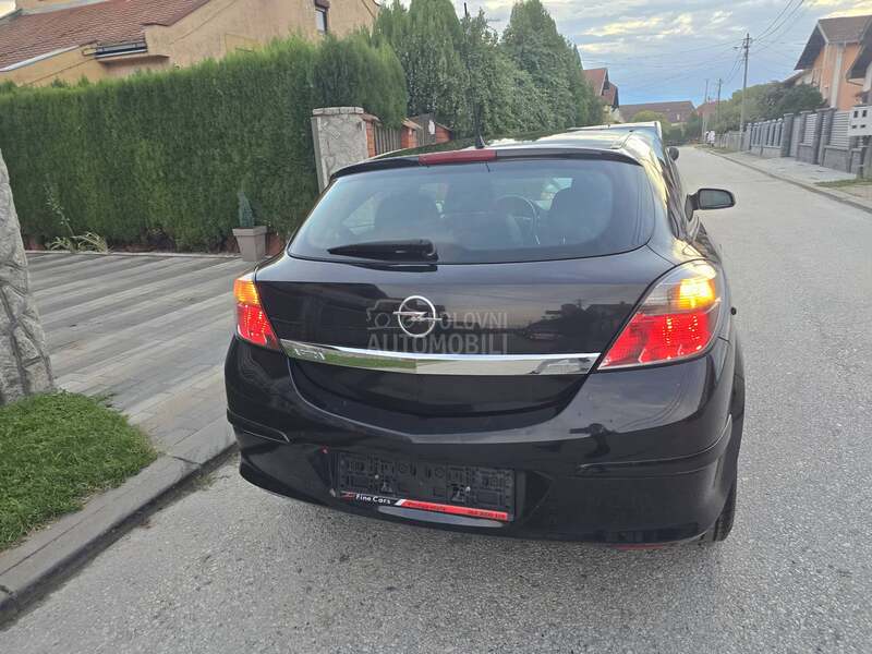 Opel Astra H GTC 1.6
