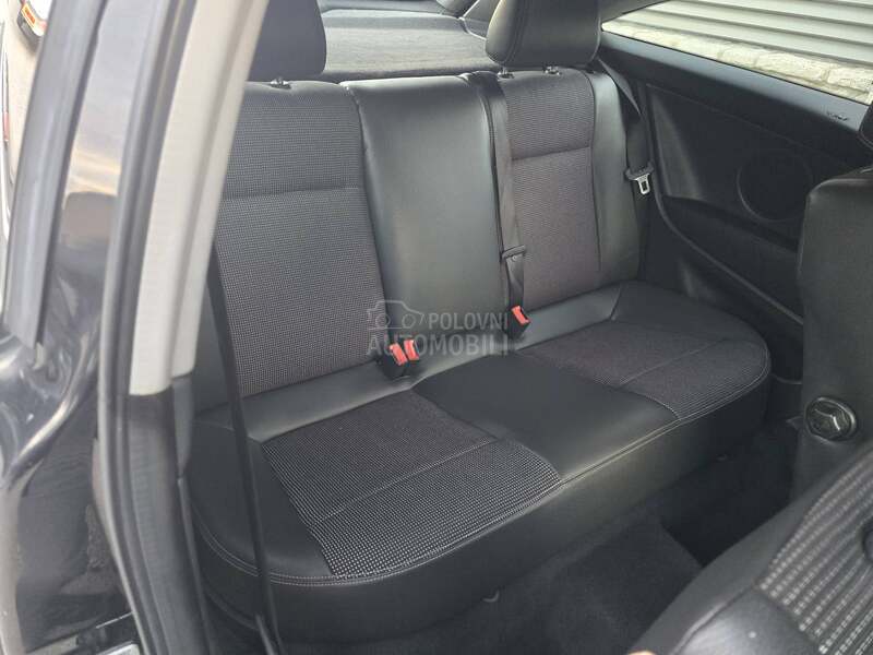 Opel Astra H GTC 1.6