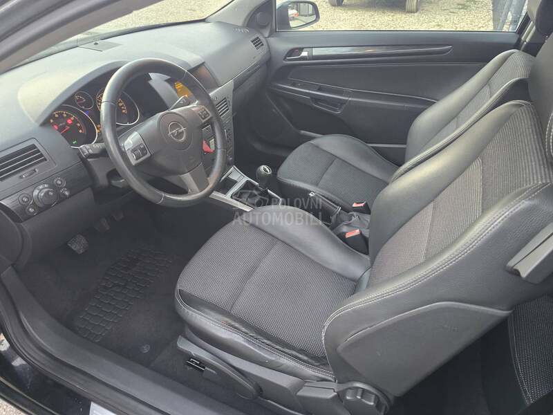 Opel Astra H GTC 1.6