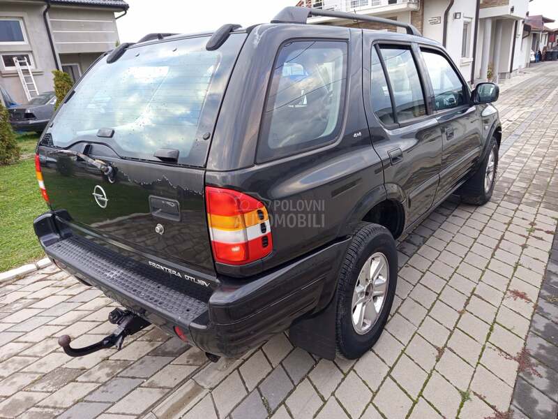 Opel Frontera 