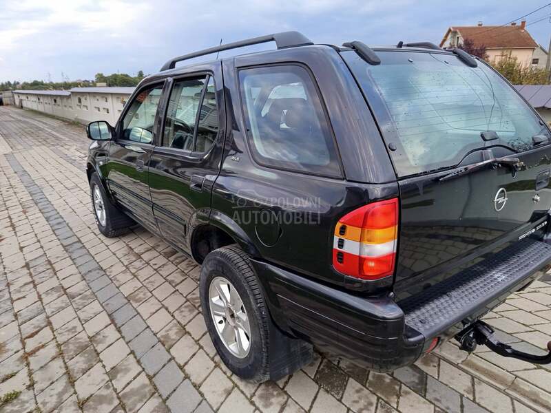 Opel Frontera 
