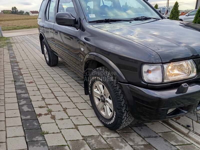 Opel Frontera 