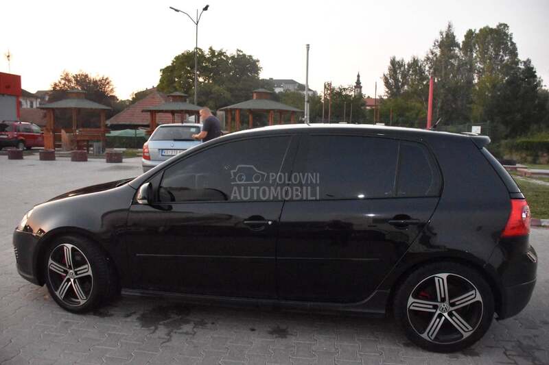 Volkswagen Golf 5 GTI