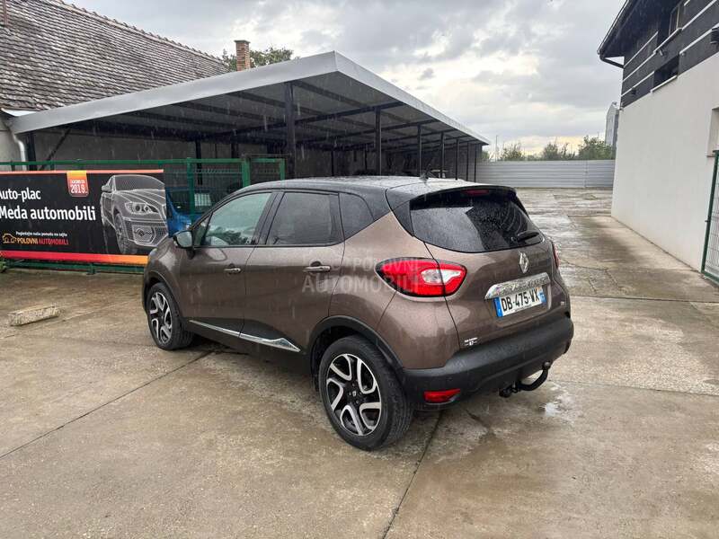 Renault Captur AUTO/N A V I/130 000