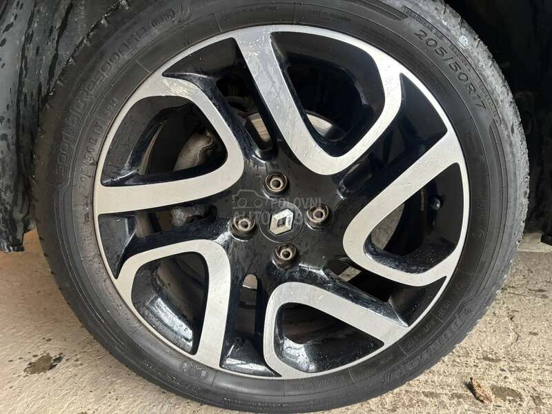 Renault Captur AUTO/N A V I/130 000