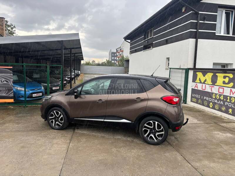 Renault Captur AUTO/N A V I/130 000