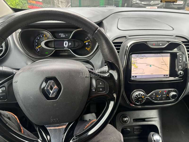 Renault Captur AUTO/N A V I/130 000