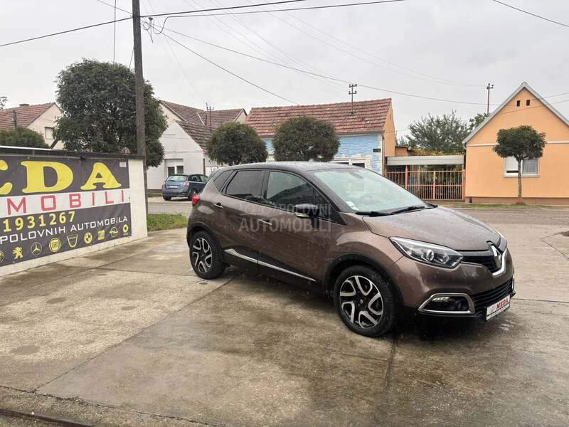 Renault Captur AUTO/N A V I/130 000