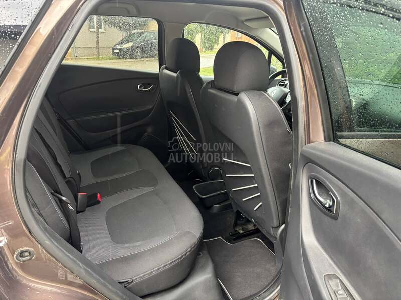 Renault Captur AUTO/N A V I/130 000