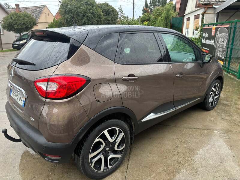 Renault Captur AUTO/N A V I/130 000