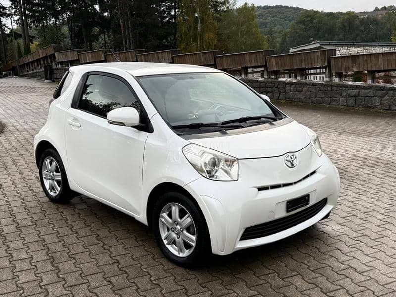 Toyota iQ 1.0 b /Ch/