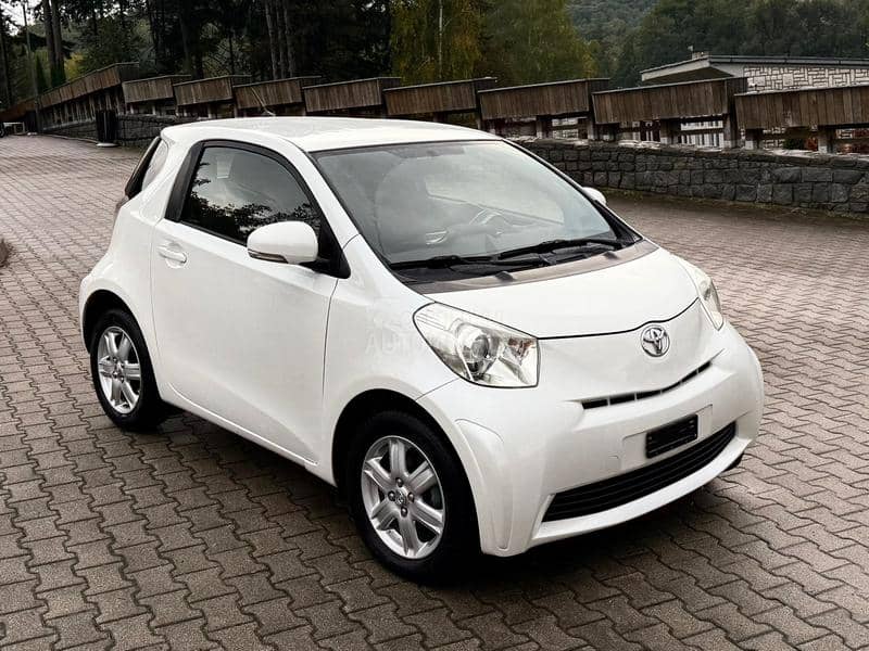 Toyota iQ 1.0 b /Ch/