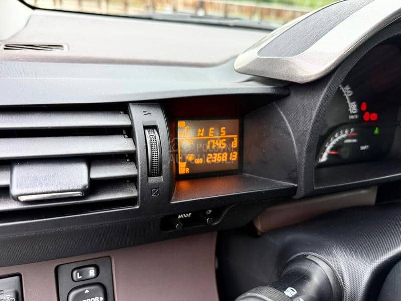 Toyota iQ 1.0 b /Ch/