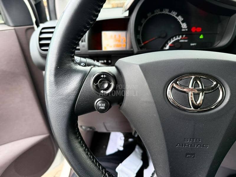 Toyota iQ 1.0 b /Ch/