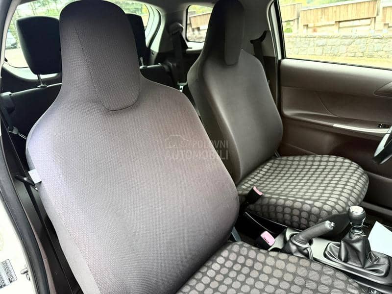 Toyota iQ 1.0 b /Ch/