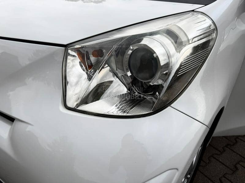 Toyota iQ 1.0 b /Ch/