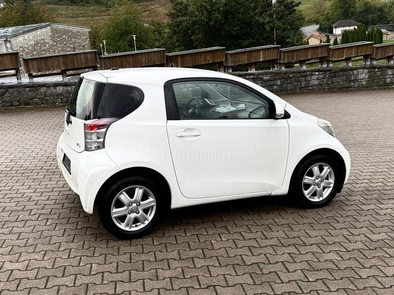 Toyota iQ 1.0 b /Ch/