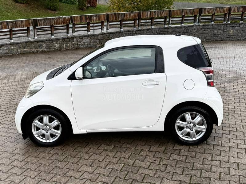Toyota iQ 1.0 b /Ch/