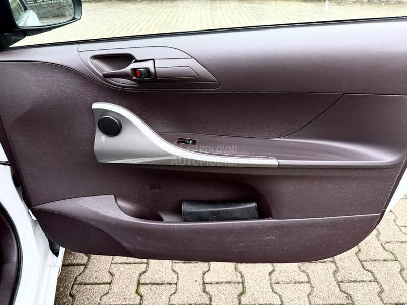 Toyota iQ 1.0 b /Ch/