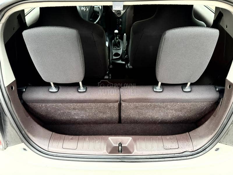 Toyota iQ 1.0 b /Ch/